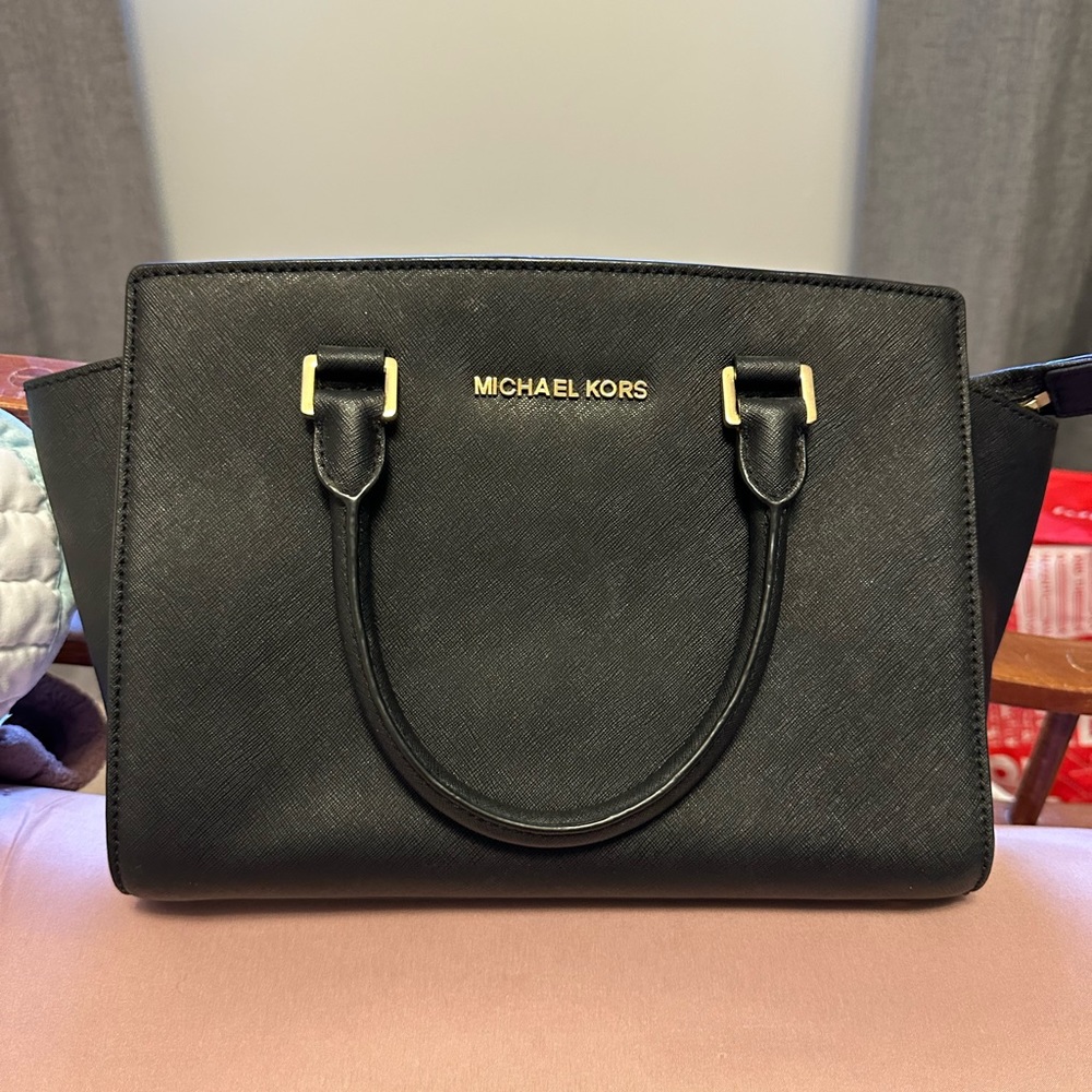 Michael Kors Black Saffino Leather Medium Selma Satchel